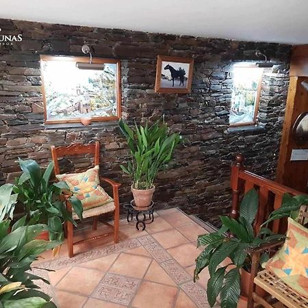 Apartamentos Siete Lagunas Trevélez Exterior photo